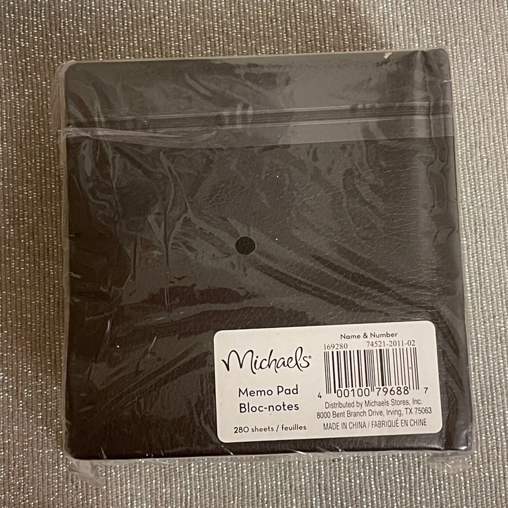 Black  Memo Pad Bloc -nots with White 'G' Monogram